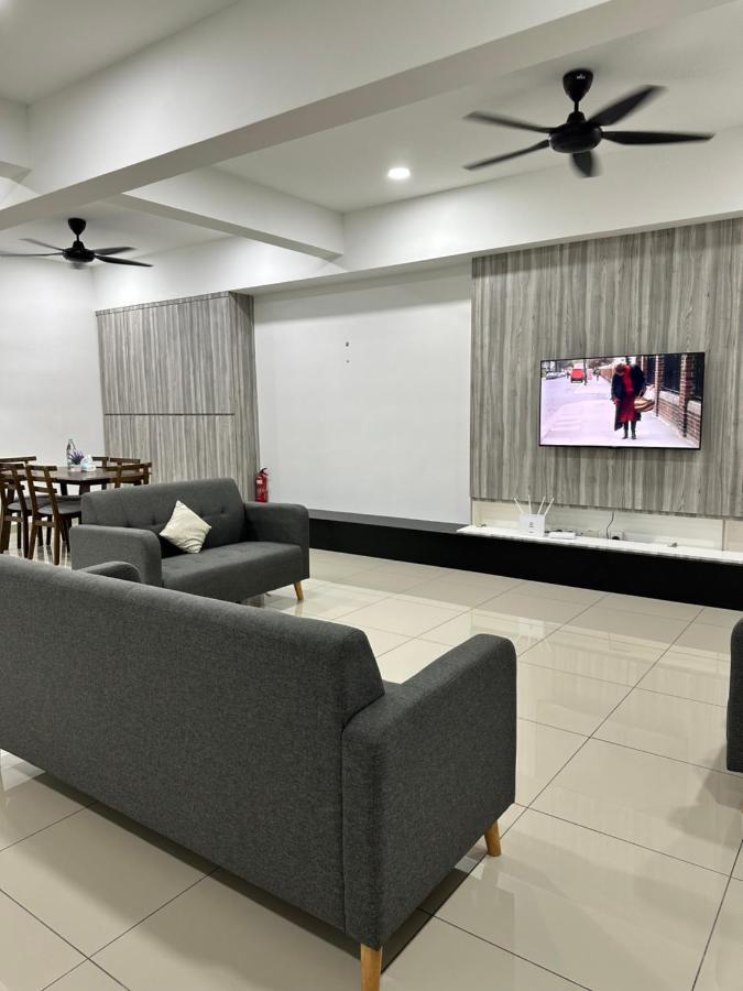 Manjung Vermogen Stay-Wi-Fi+Ktv Sitiawan Luaran gambar